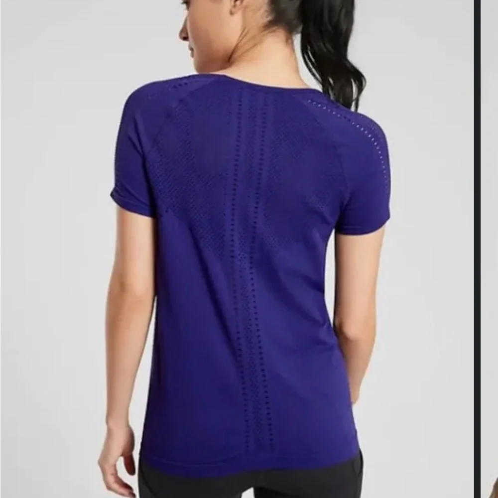 Athleta Foothill Tee - Picture 3 of 10